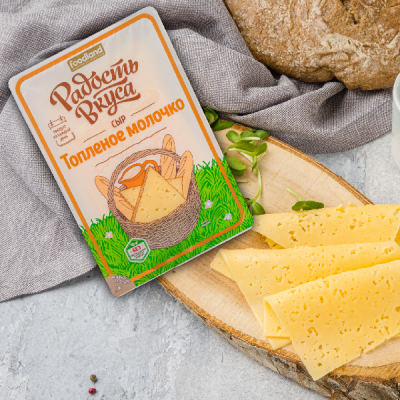 Сыр Топленое молочко 45% 125г нарезка Радость вкуса БЗМЖ Праздничный Стол